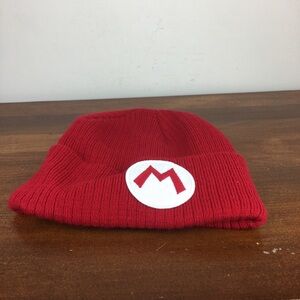 Super Mario Bros Red Beanie 2017 Nintendo Apparel Hat Winter Cap Pre Owned